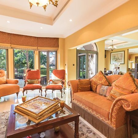 Yanjoon Holiday Homes - Palm Jumeirah Frond A Villas دبي المظهر الخارجي الصورة